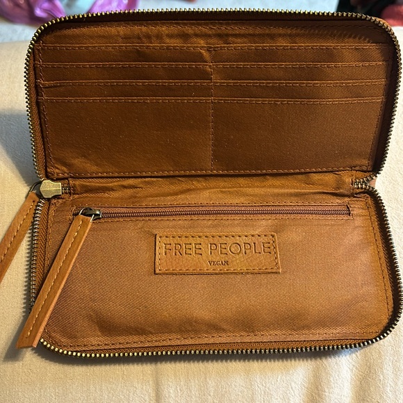 Free People Wristlet Brown - Picture 2 of 4